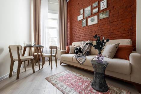 Однокомнатная квартира в аренду посуточно в Санкт-Петербурге по адресу Московский пр-кт, 32