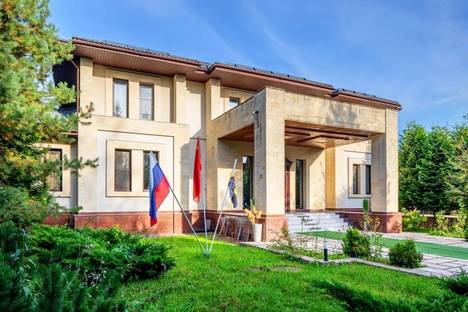 Дом в Московской области, Московская область, г.о. Химки, д. Поярково, Новая ул., 9