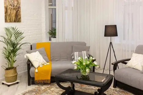 2-комнатная квартира в Санкт-Петербурге, Санкт-Петербург, Невский пр-кт, 97