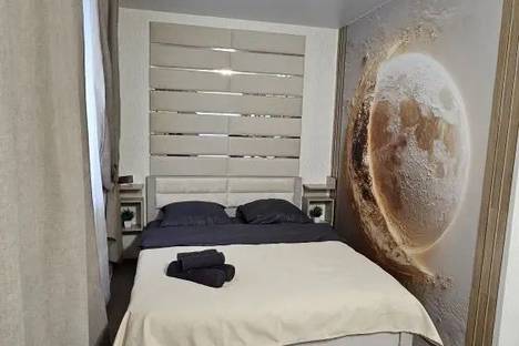 Однокомнатная квартира в аренду посуточно в Волгограде по адресу ул. Академика Комарова, 80