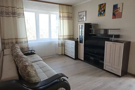 2-комнатная квартира во Владивостоке, ул. Калинина, 111