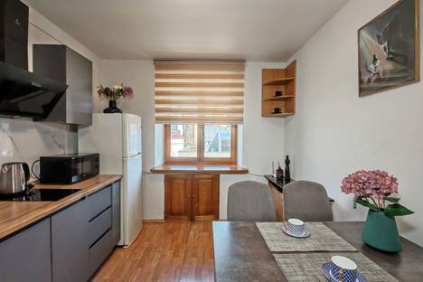 2-комнатная квартира во Владивостоке, ул. Бестужева, 31