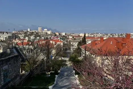 2-комнатная квартира в Севастополе, Большая Морская ул., 15
