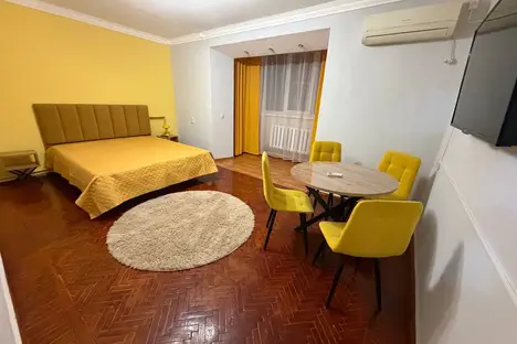 2-комнатная квартира в Новоазовске, Новоазовск, ул. Ленина, 15