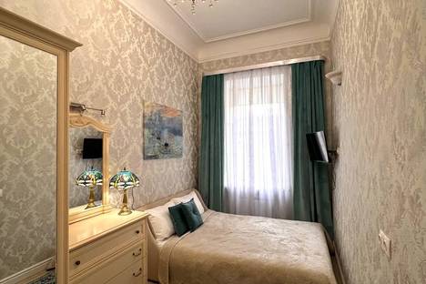 3-комнатная квартира в Санкт-Петербурге, ул. Марата, 36-38