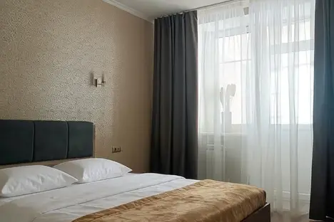 3-комнатная квартира в Калининграде, Земельная ул., 14