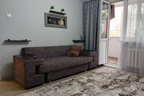 2-комнатная квартира в Яровом, кв-л В, 9