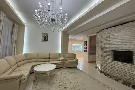 4-комнатная квартира в Калининграде, ул. Каштановая ал., 3А