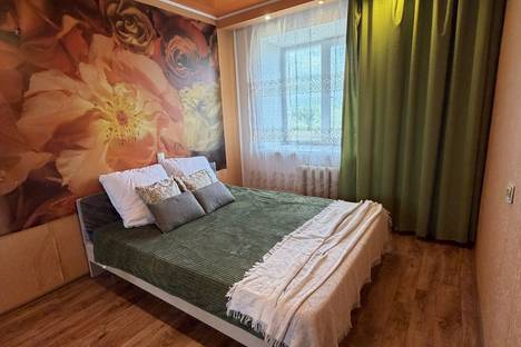 Двухкомнатная квартира в аренду посуточно в Комсомольске-на-Амуре по адресу Севастопольская ул., 23
