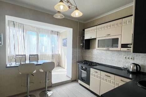 2-комнатная квартира в Якутске, ул. Петровского, 32