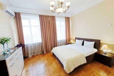 2-комнатная квартира в Астрахани, ул. Тургенева, 8