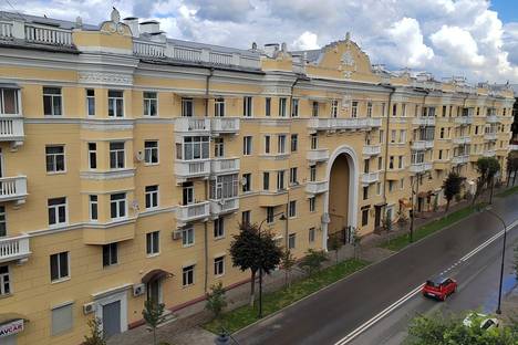 3-комнатная квартира в Смоленске, ул. Пржевальского, 9/27