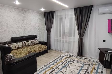2-комнатная квартира в Уральске, Уральск, ул. Курмангазы, 152