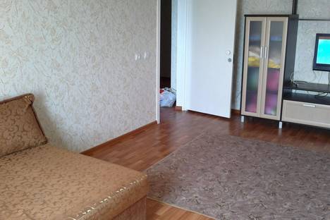 2-комнатная квартира в Волжском, проспект им Ленина, 116