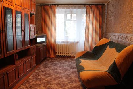 Однокомнатная квартира в аренду посуточно в Рыбинске по адресу ул. Карякинская, , 41