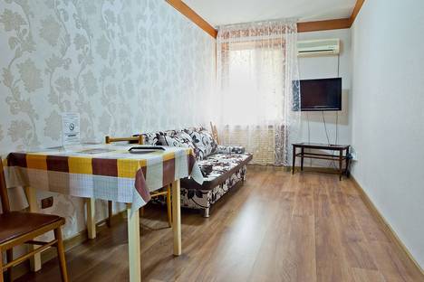 Двухкомнатная квартира в аренду посуточно в Алматы по адресу Желтоксан 74 - Алимжанова, метро Жибек Жолы