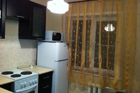 Двухкомнатная квартира в аренду посуточно в Иркутске по адресу ул. 5-й Армии, 40