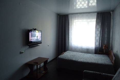 2-комнатная квартира в Горно-Алтайске, улица Осипенко, 31