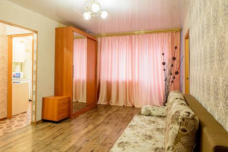 Двухкомнатная квартира в аренду посуточно в Воркуте по адресу Ленина, 36