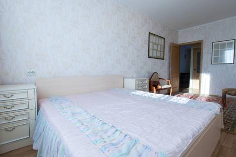 Двухкомнатная квартира в аренду посуточно в Челябинске по адресу ул. Тарасова, д.40