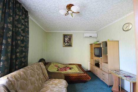 Однокомнатная квартира в аренду посуточно в Алуште по адресу краснофлотская 10\12
