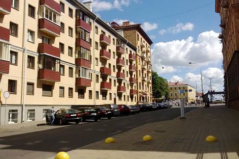 Однокомнатная квартира в аренду посуточно в Минске по адресу ул. Интернациональная 15, метро Немига