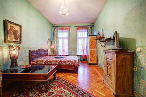 Двухкомнатная квартира в аренду посуточно в Санкт-Петербурге по адресу Лиговский проспект, 80, метро Лиговский проспект