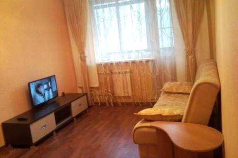 Двухкомнатная квартира в аренду посуточно в Новокузнецке по адресу проспект Дружбы, 12.