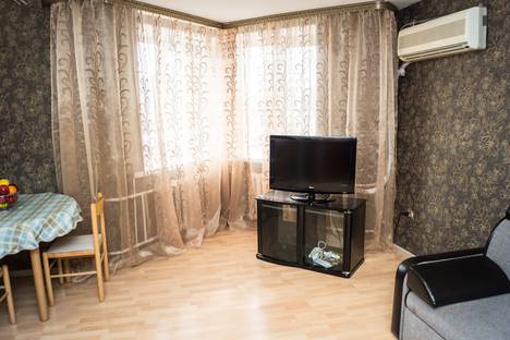 Двухкомнатная квартира в аренду посуточно в Хабаровске по адресу Амурский бульвар, 18