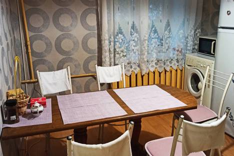 Трёхкомнатная квартира в аренду посуточно в Архангельске по адресу улица Суворова, 12