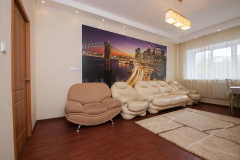 Двухкомнатная квартира в аренду посуточно в Красноярске по адресу ул. Красная Площадь, 1