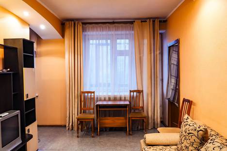 Двухкомнатная квартира в аренду посуточно в Перми по адресу Комсомольский проспект, 40