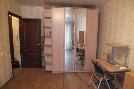 Однокомнатная квартира в аренду посуточно в Ярославле по адресу р-н Кировский, ул. Большая Октябрьская д.102