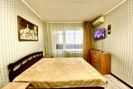 2-комнатная квартира в Керчи, Свердлова 86