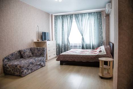 Однокомнатная квартира в аренду посуточно в Батайске по адресу улица Северная Звезда 2/3