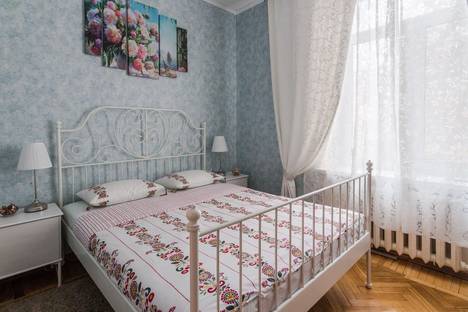 Двухкомнатная квартира в аренду посуточно в Москве по адресу Зоологическая улица, 12к2, метро Баррикадная