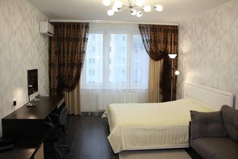 Однокомнатная квартира в аренду посуточно в Екатеринбурге по адресу улица Куйбышева, 21, метро Площадь 1905 года
