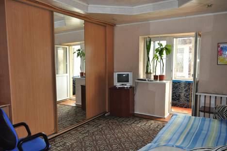 Однокомнатная квартира в аренду посуточно в Екатеринбурге по адресу ул. Альпинистов,53