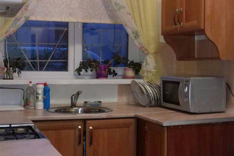 Двухкомнатная квартира в аренду посуточно в Алуште по адресу Крым,ул Виноградная 26
