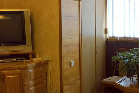Двухкомнатная квартира в аренду посуточно в Форосе по адресу улица Космонавтов 24