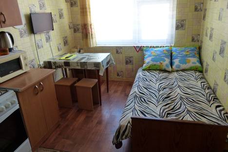 2-комнатная квартира в Евпатории, Евпатория, 17 Красноармейская улица