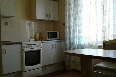 Однокомнатная квартира в аренду посуточно в Волгограде по адресу ул. им Константина Симонова,  28
