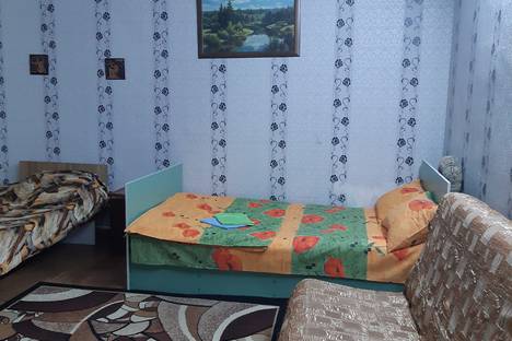 2-комнатная квартира в Вольске, ул. Володарского д. 55