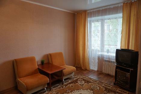 Двухкомнатная квартира в аренду посуточно в Сатке по адресу ул. Молодежная, 8