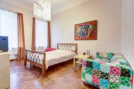 2-комнатная квартира в Санкт-Петербурге, набережная реки Мойки, 27, м. Адмиралтейская