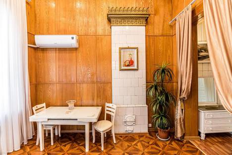 Двухкомнатная квартира в аренду посуточно в Тбилиси по адресу пр. Шота Руставели, 14, метро Площадь Свободы