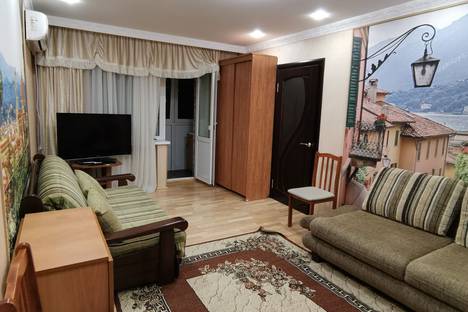 2-комнатная квартира в Железноводске, Ленина 1д