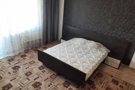 2-комнатная квартира в Челябинске, улица Братьев Кашириных, 85А
