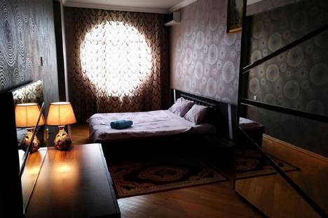 Трёхкомнатная квартира в аренду посуточно в Баку по адресу Bakı, Həsən Salmani, метро Хатаи