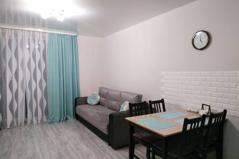 Двухкомнатная квартира в аренду посуточно в Тюмени по адресу улица 50 Лет Октября корпус 1